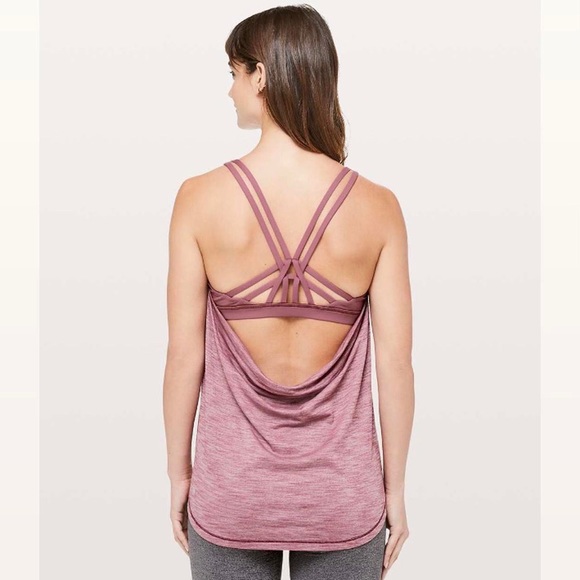 Lululemon Moment to Movement 2 in 1 tank. ๐